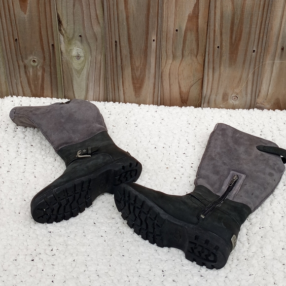 UGG D'Alene Adirondack ll Black/Charcoal Boot - Picture 3 of 9